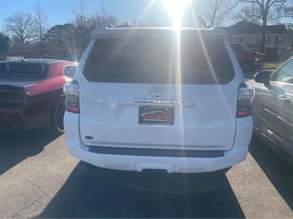 2017 Toyota 4Runner 5th Gen - Image 4 of 7