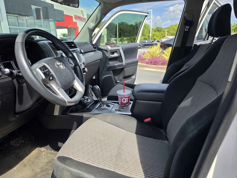 2017 Toyota 4Runner 5th Gen - Image 9 of 11