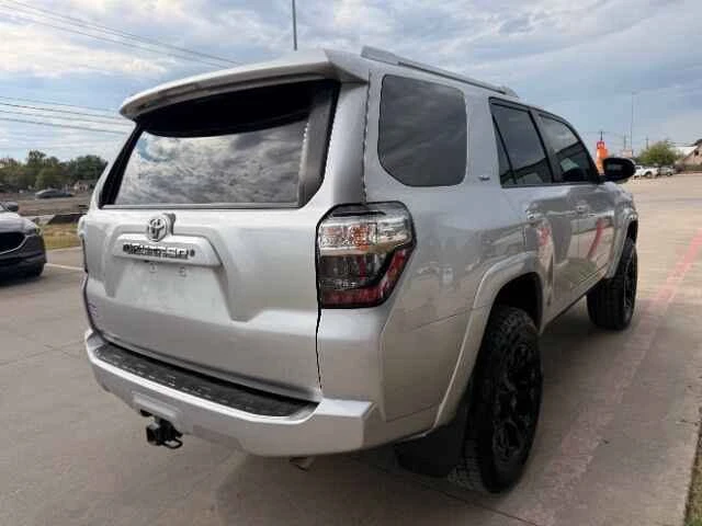 2017 Toyota 4Runner 5th Gen - Image 5 of 10