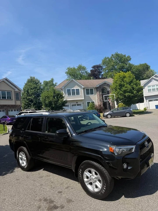 2017 Toyota 4Runner 5th Gen - Image 2 of 8