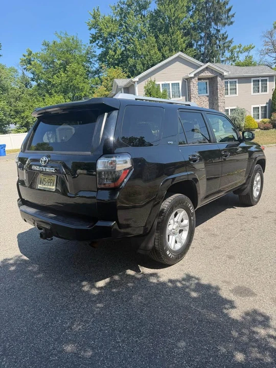 2017 Toyota 4Runner 5th Gen - Image 5 of 8