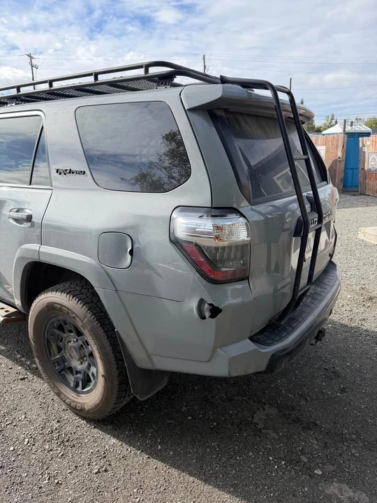 2017 Toyota 4Runner 5th Gen - Image 8 of 9