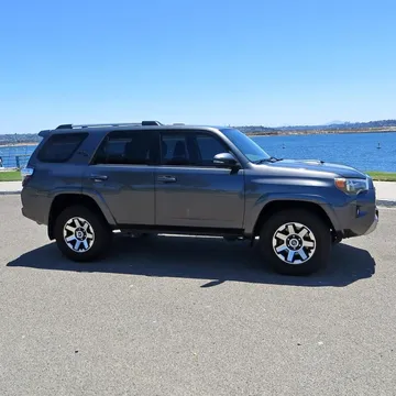 2017 Toyota 4Runner TRD Off-Road Premium