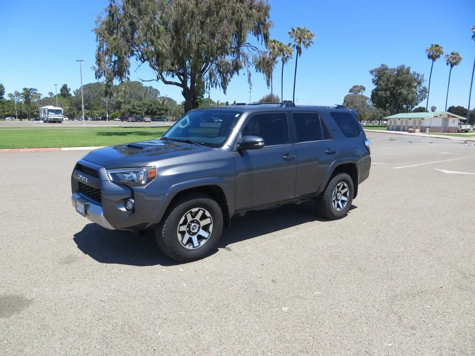 2017 Toyota 4Runner 5th Gen - Image 6 of 20