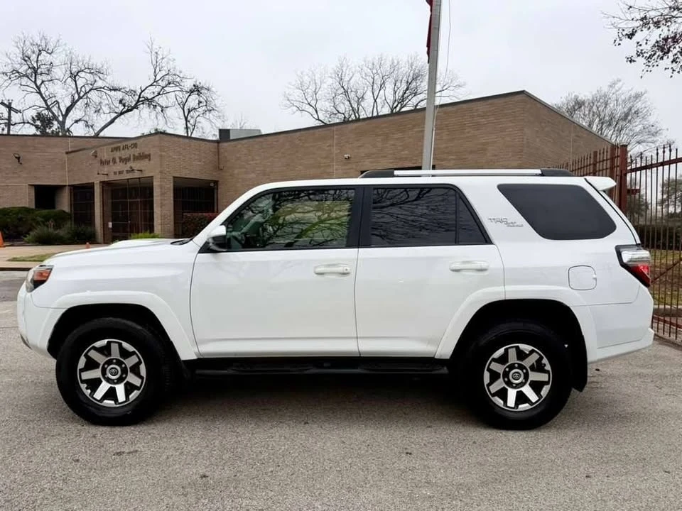 2017 Toyota 4Runner 5th Gen - Image 3 of 9