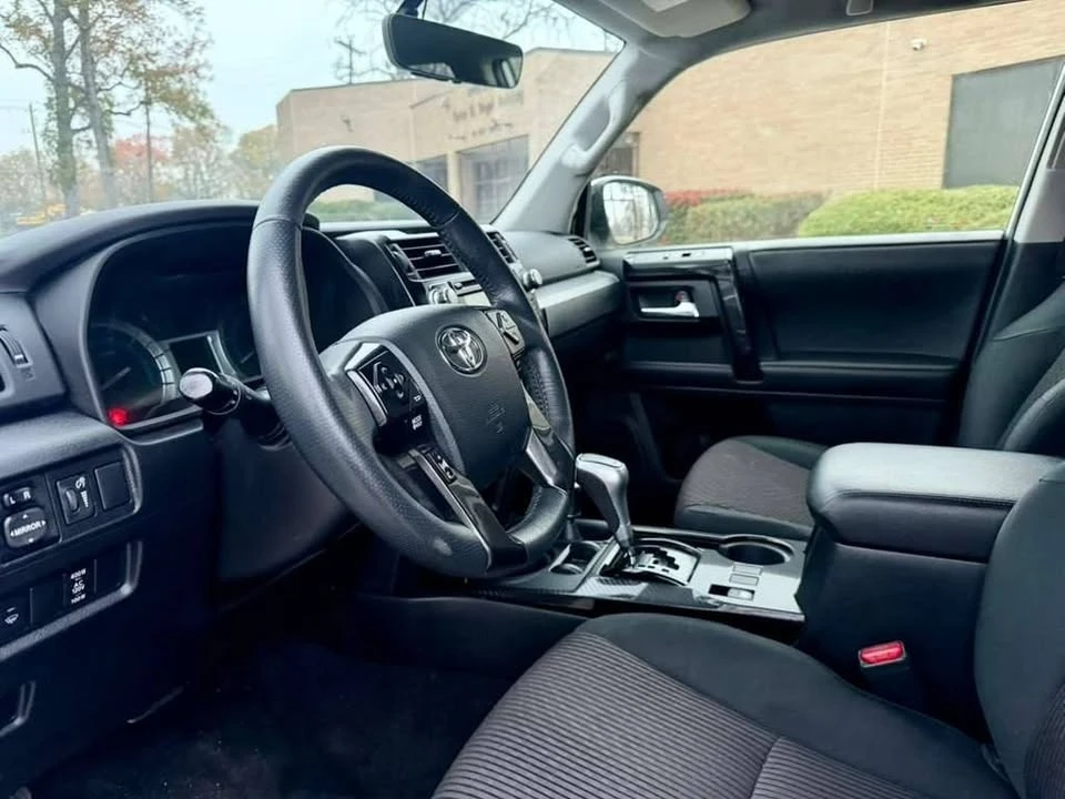2017 Toyota 4Runner 5th Gen - Image 6 of 9