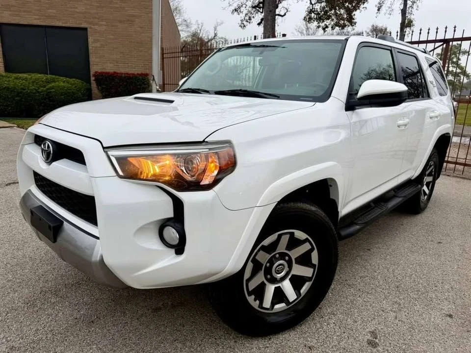 2017 Toyota 4Runner 5th Gen - Image 2 of 9