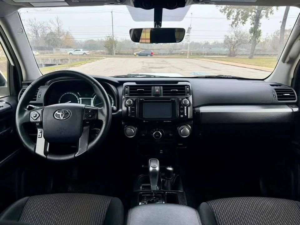 2017 Toyota 4Runner 5th Gen - Image 5 of 9