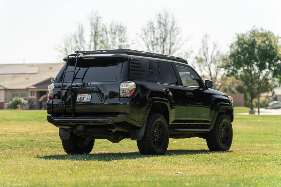 2017 Toyota 4Runner 5th Gen - Image 10 of 31