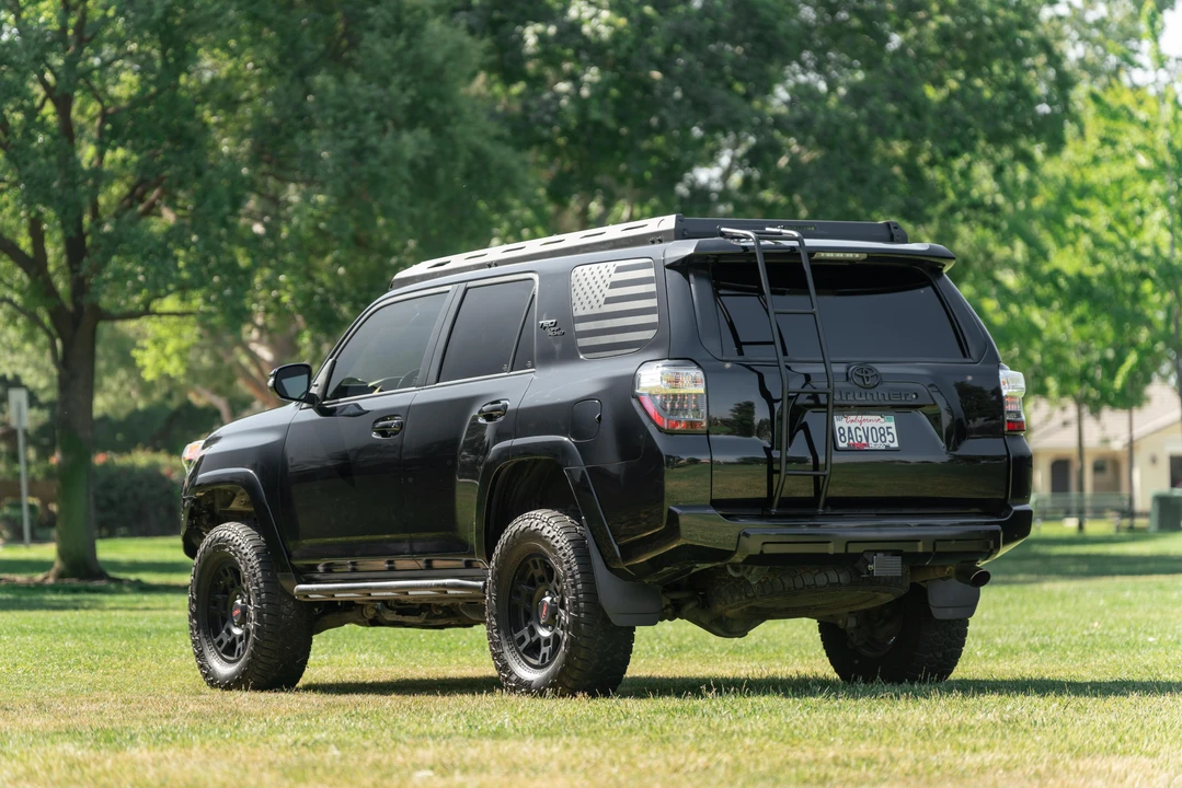2017 Toyota 4Runner 5th Gen - Image 9 of 31