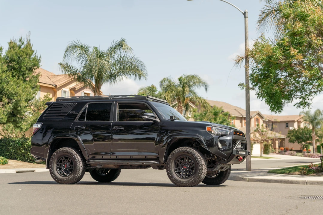 2017 Toyota 4Runner 5th Gen - Image 17 of 31