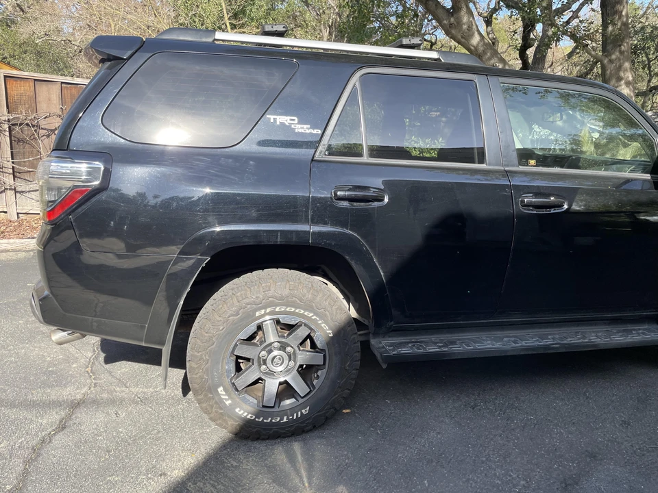 2017 Toyota 4Runner 5th Gen - Image 25 of 31