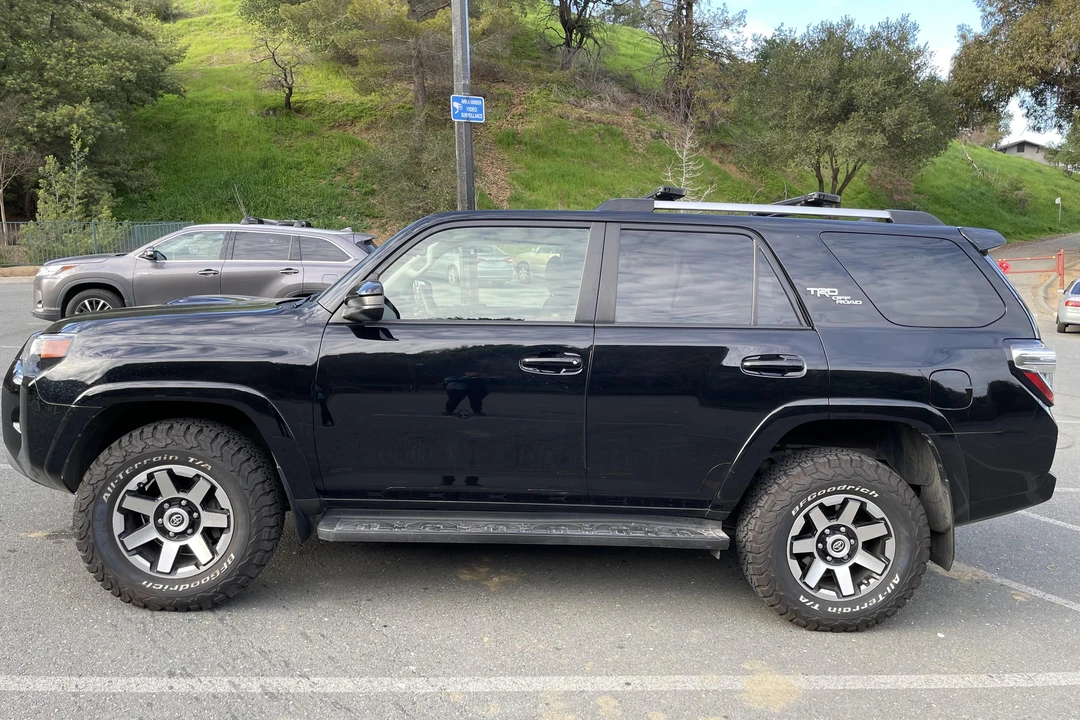 2017 Toyota 4Runner 5th Gen - Image 12 of 31