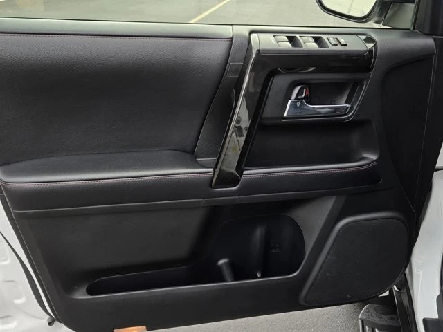 2017 Toyota 4Runner 5th Gen - Image 9 of 12