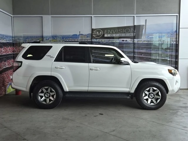 2017 Toyota 4Runner 5th Gen - Image 4 of 12
