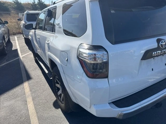 2017 Toyota 4Runner 5th Gen - Image 4 of 12