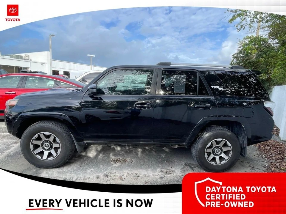 2017 Toyota 4Runner 5th Gen - Image 6 of 10