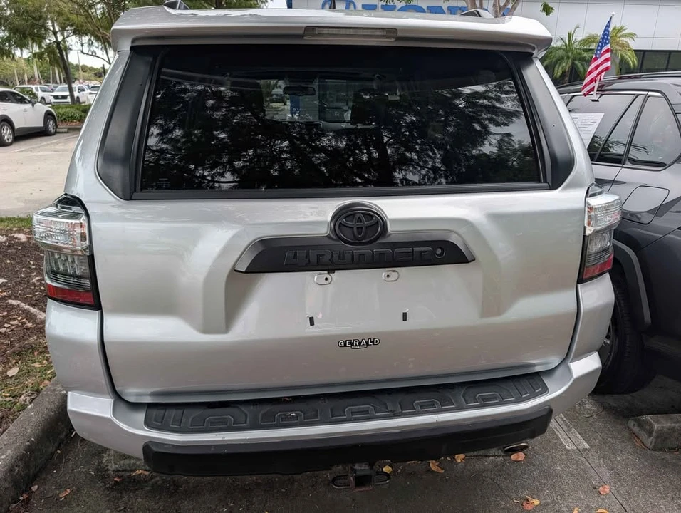 2017 Toyota 4Runner 5th Gen - Image 4 of 6