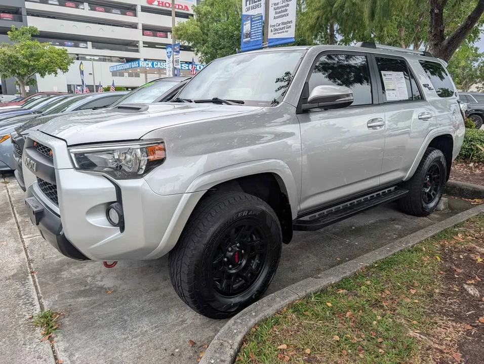 2017 Toyota 4Runner 5th Gen - Image 3 of 6