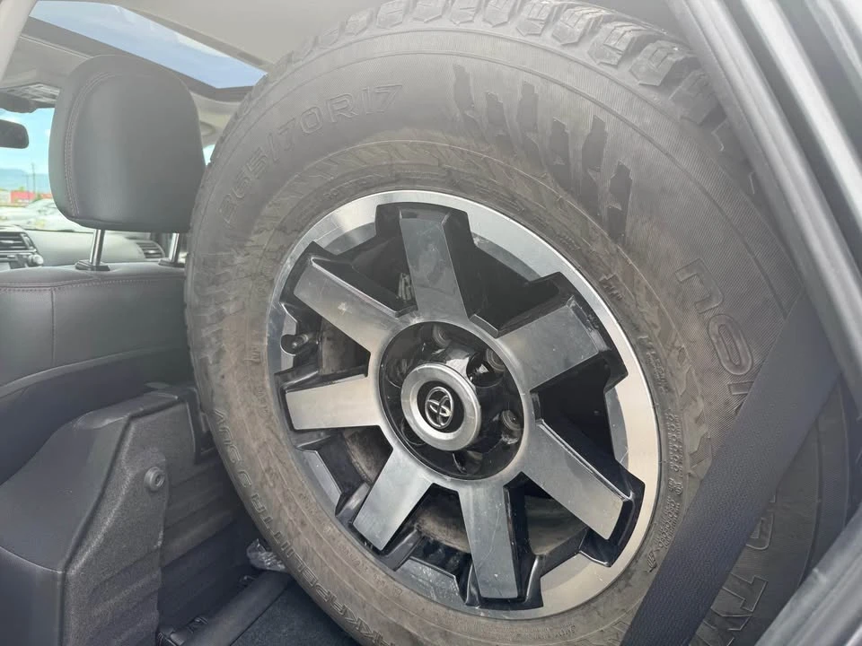 2017 Toyota 4Runner 5th Gen - Image 7 of 12