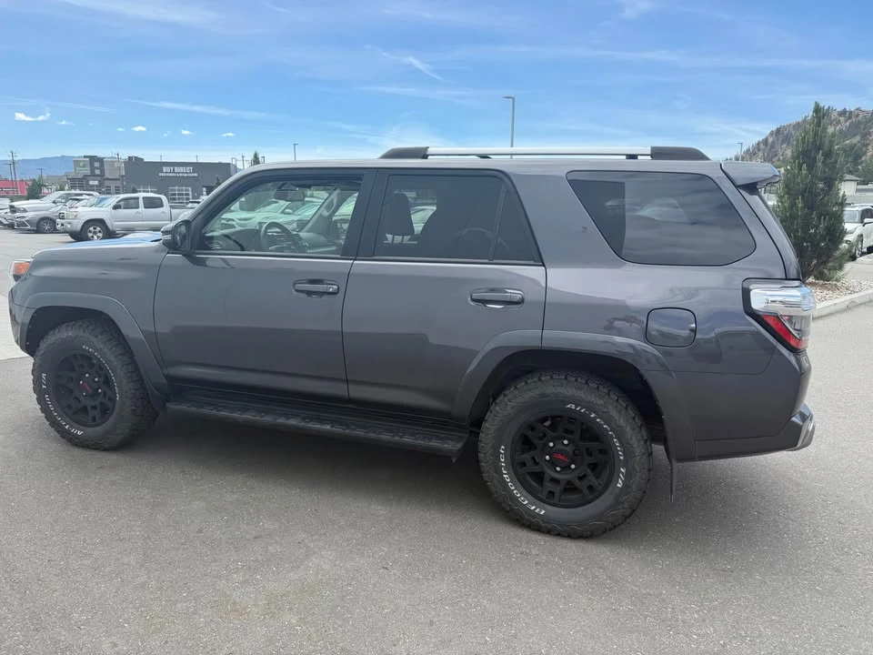 2017 Toyota 4Runner 5th Gen - Image 6 of 12