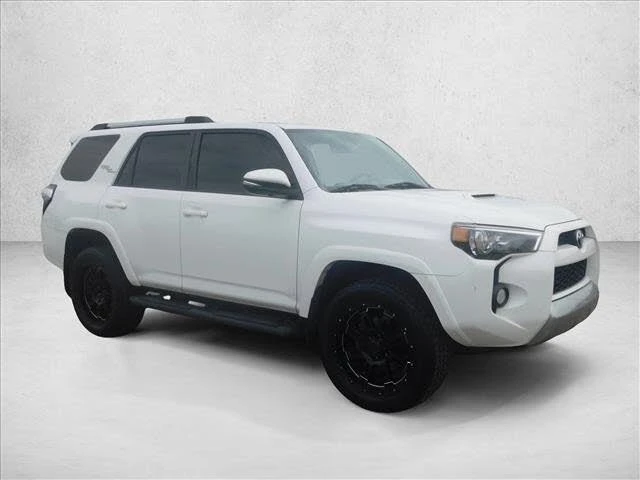 2017 Toyota 4Runner 5th Gen - Image 6 of 19