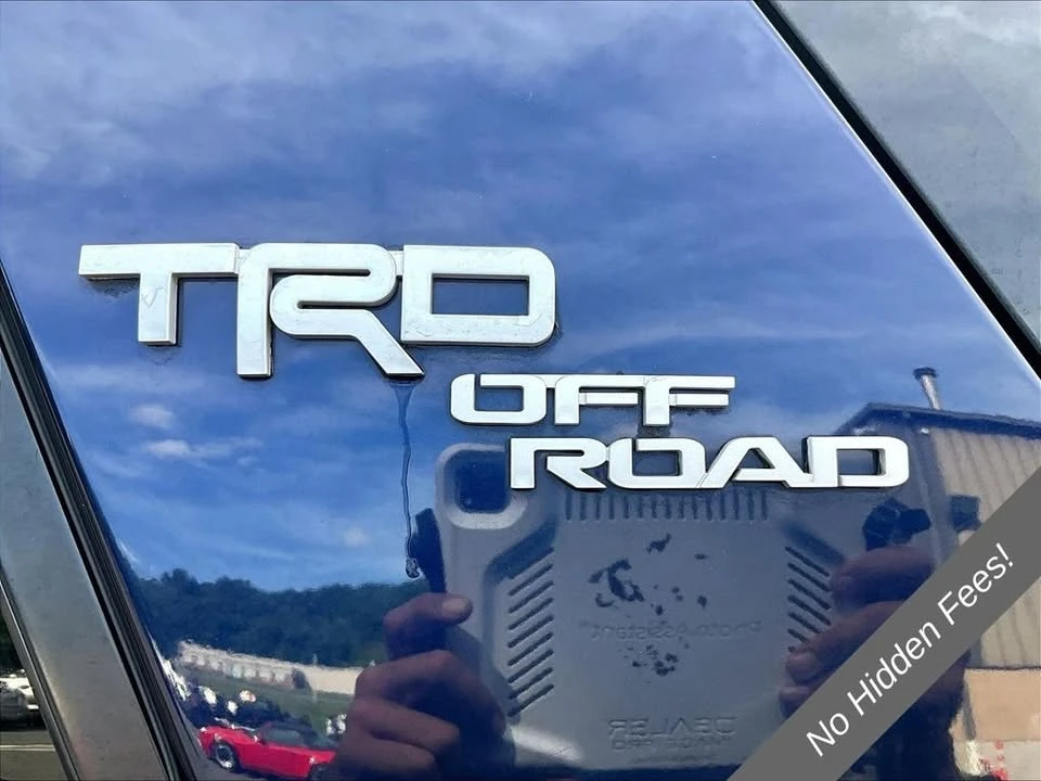 2017 Toyota 4Runner 5th Gen - Image 8 of 20