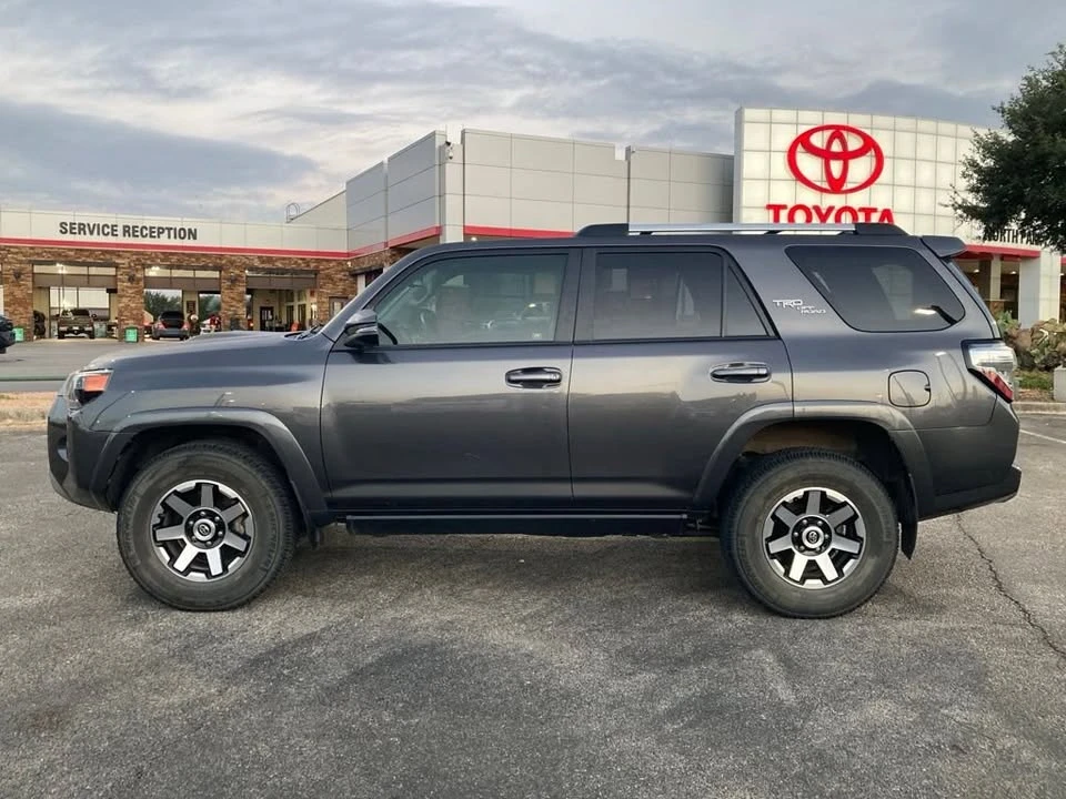 2017 Toyota 4Runner 5th Gen - Image 6 of 18