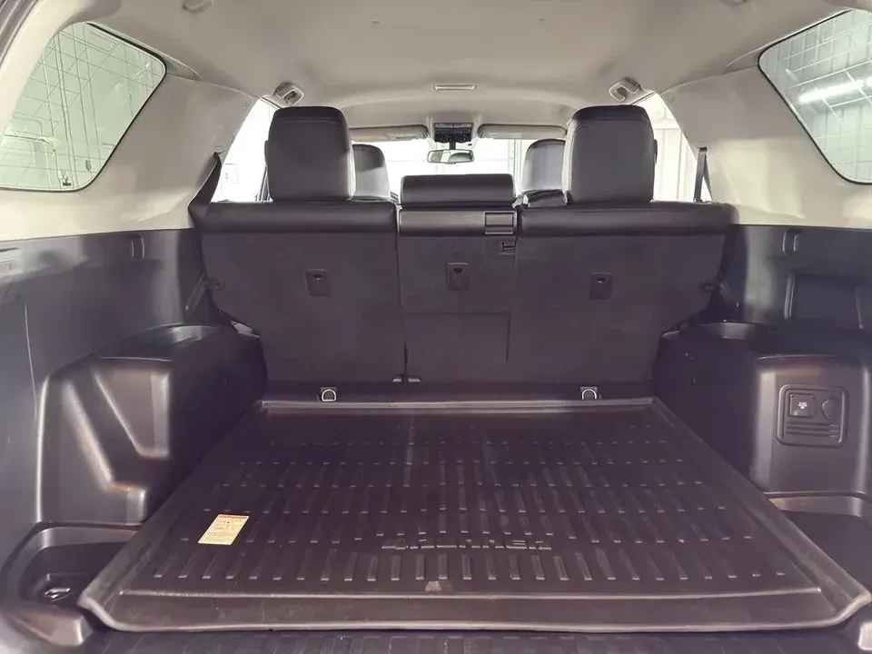 2017 Toyota 4Runner 5th Gen - Image 10 of 16