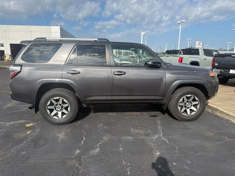 2017 Toyota 4Runner 5th Gen - Image 3 of 9