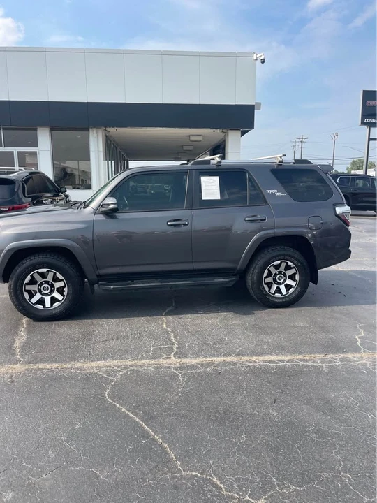 2017 Toyota 4Runner 5th Gen - Image 4 of 14