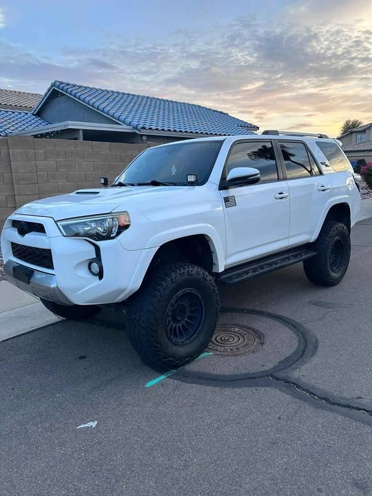 2017 Toyota 4Runner 5th Gen - Image 2 of 19
