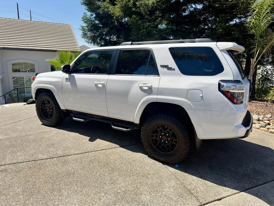 2017 Toyota 4Runner 5th Gen - Image 3 of 20