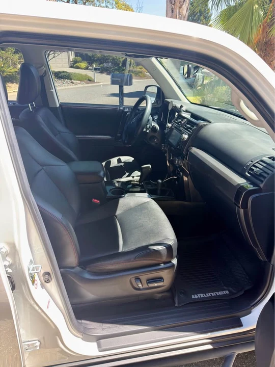2017 Toyota 4Runner 5th Gen - Image 8 of 20