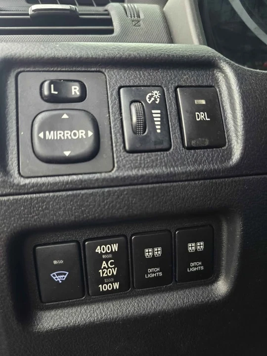 2017 Toyota 4Runner 5th Gen - Image 11 of 16