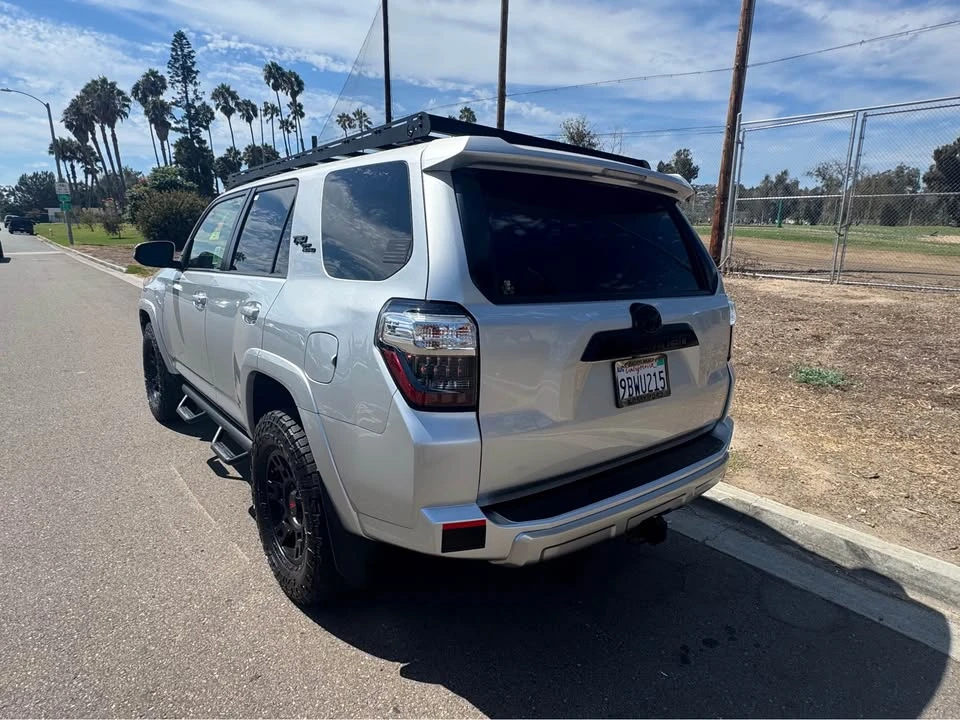2017 Toyota 4Runner 5th Gen - Image 4 of 10