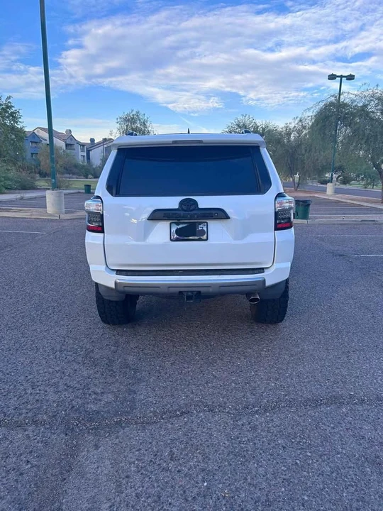 2017 Toyota 4Runner 5th Gen - Image 8 of 12