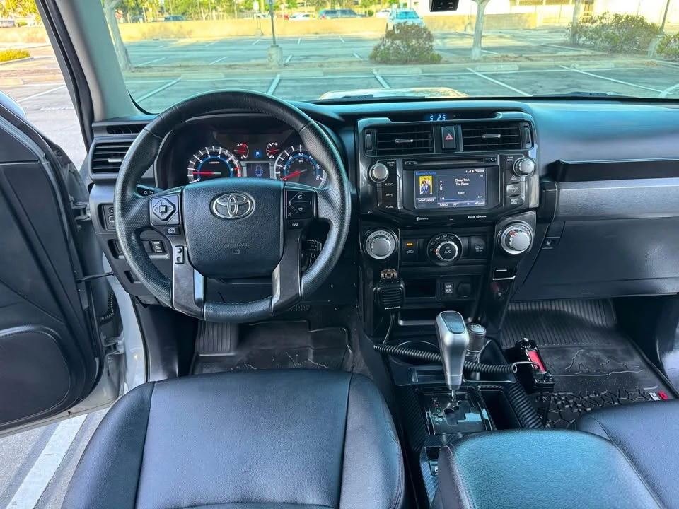 2017 Toyota 4Runner 5th Gen - Image 17 of 18