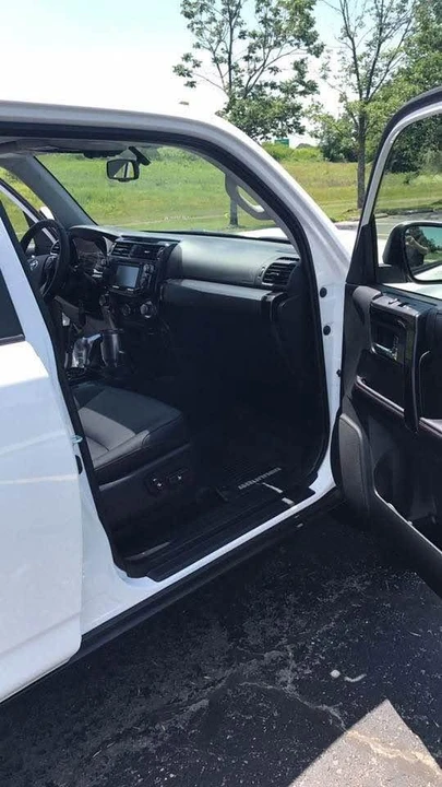 2017 Toyota 4Runner 5th Gen - Image 6 of 8