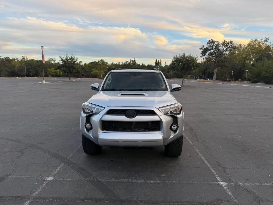 2017 Toyota 4Runner 5th Gen - Image 4 of 9