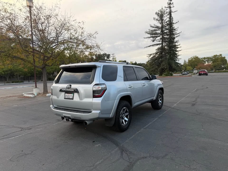 2017 Toyota 4Runner 5th Gen - Image 2 of 9