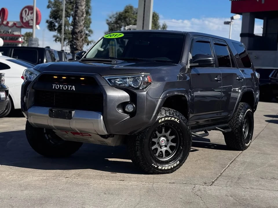 2017 Toyota 4Runner 5th Gen - Image 3 of 19