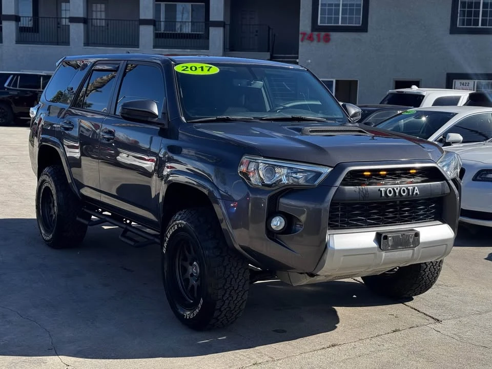 2017 Toyota 4Runner 5th Gen - Image 2 of 19