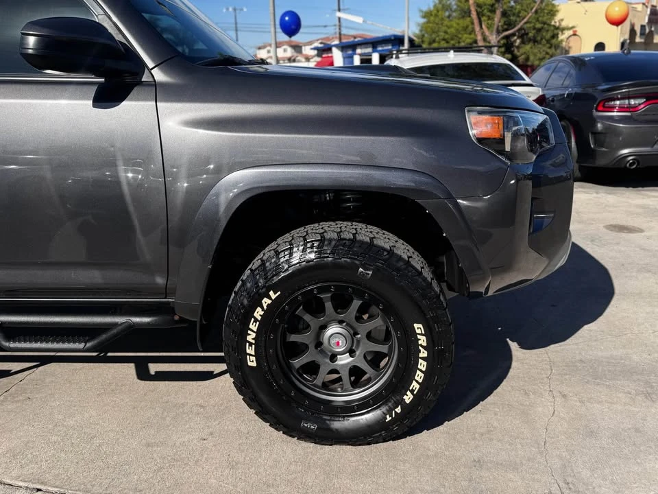 2017 Toyota 4Runner 5th Gen - Image 4 of 19