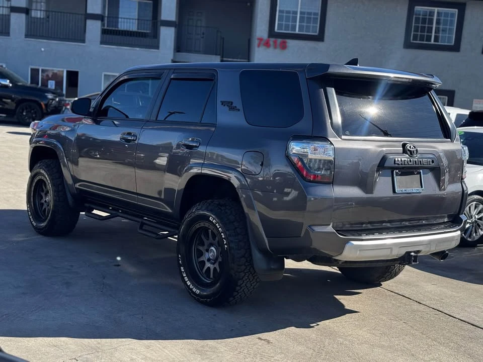 2017 Toyota 4Runner 5th Gen - Image 18 of 19