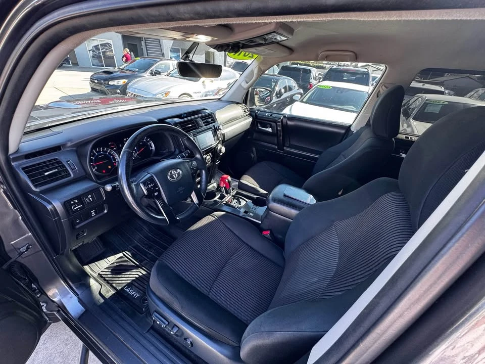 2017 Toyota 4Runner 5th Gen - Image 5 of 19