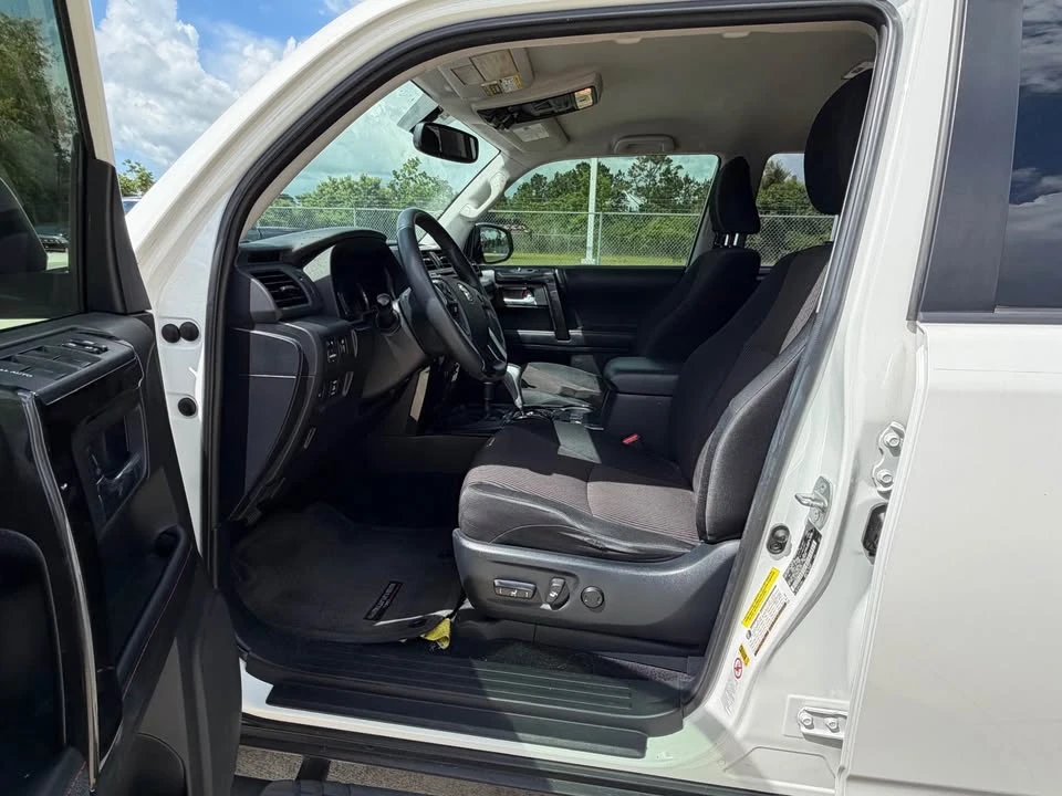 2017 Toyota 4Runner 5th Gen - Image 13 of 21