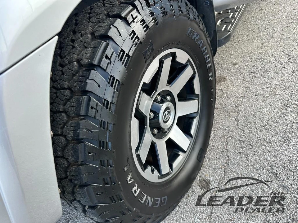2017 Toyota 4Runner 5th Gen - Image 6 of 20
