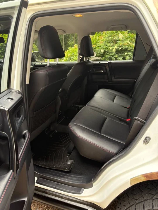 2017 Toyota 4Runner 5th Gen - Image 8 of 10