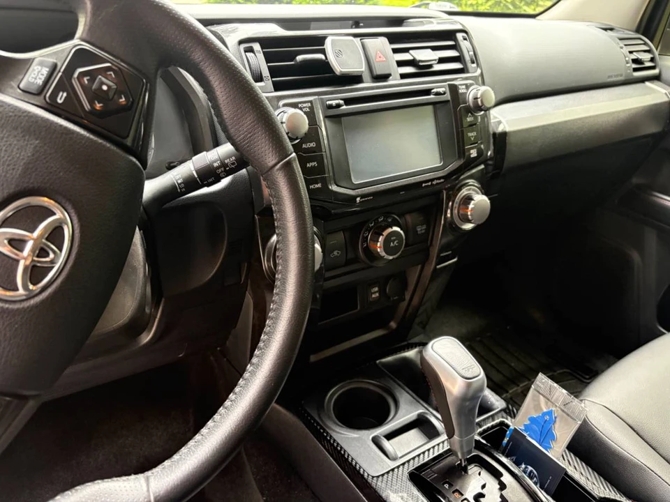 2017 Toyota 4Runner 5th Gen - Image 7 of 10